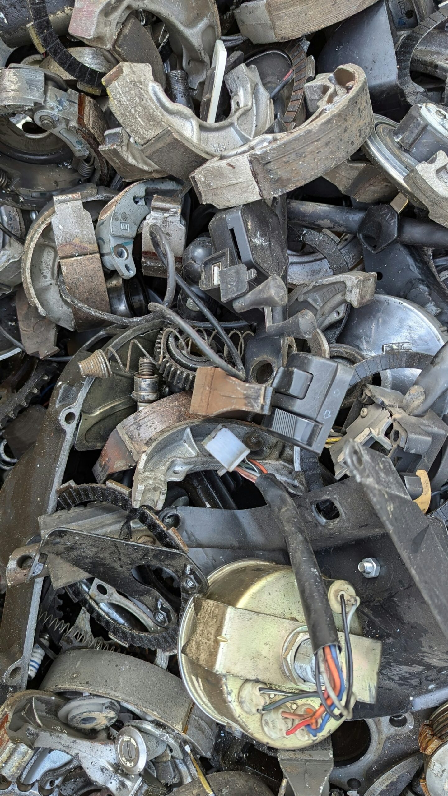 Jak dobrać idealne części samochodowe?